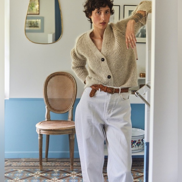 Cozy Beige Women's Cardigan Sweater - Picture 4 of 15